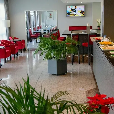 Hotel Alarun 4*